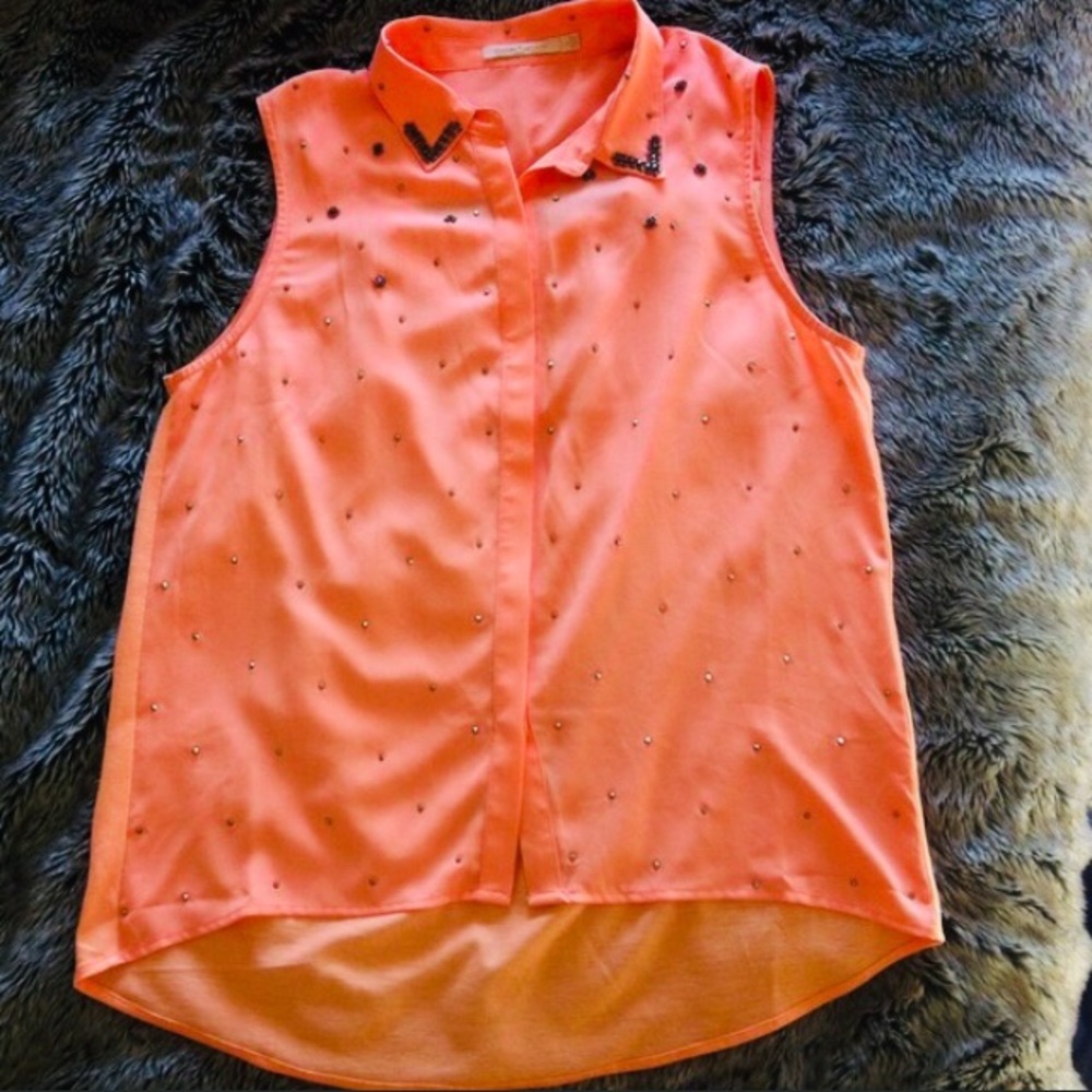 Gibson Latimar peach color sleeveless beaded button down shirt size large NOWT